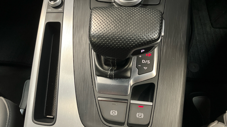 Audi Q5 2.0 TDI Quattro S Line 5dr S Tronic Diesel Estate